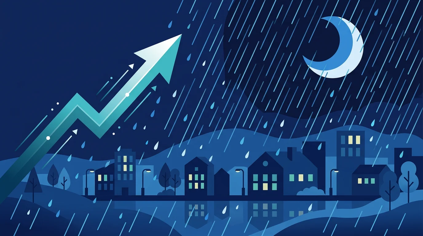 비 오는 도심 도로 위 야간 풍경 - 악천후 시 퀵서비스 할증이 발생하는 이유